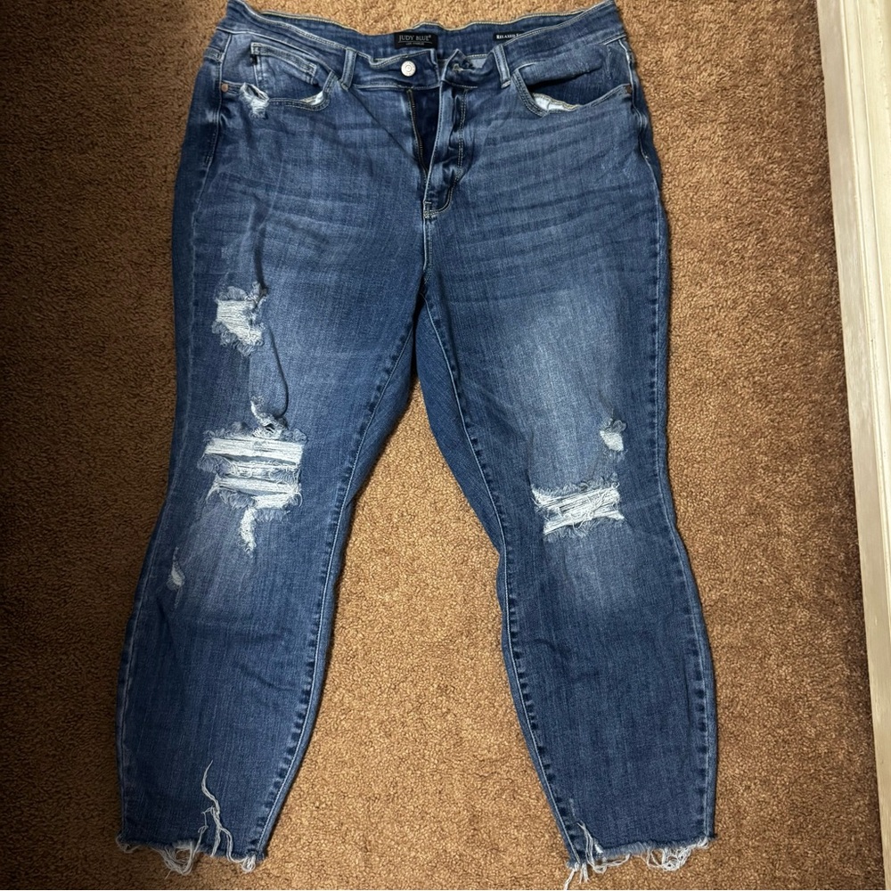 Judy Blue Here Comes the Sun Medium Wash High Rise Distressed Relaxed Jeans 18W
